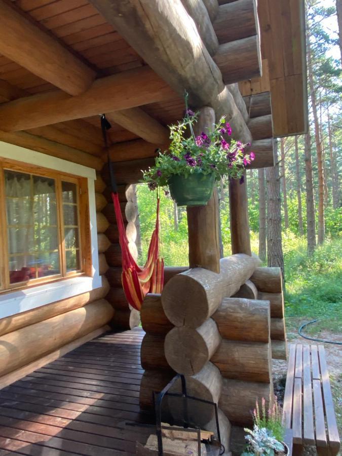 Ferienhaus Meelste Puhkemajad Tahkunas- Sonn Ja Lovi Tahkuna